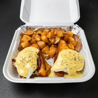Egg Benedict Dominican